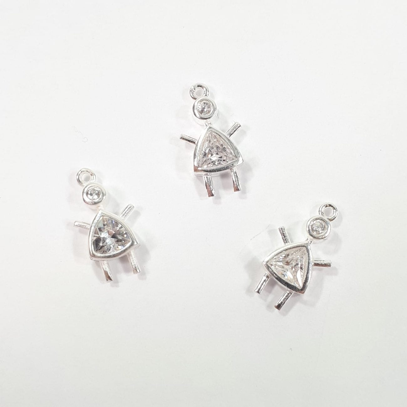 תליון ילדה משובץ זירקון Silver 925 - דוארט | DoArt