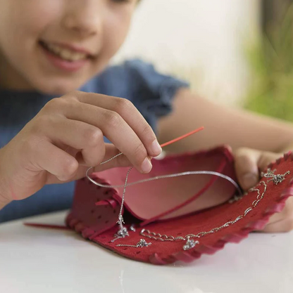 יצירת תיק דמוי עור - מעצבים צעירים 4M - דוארט | DoArt