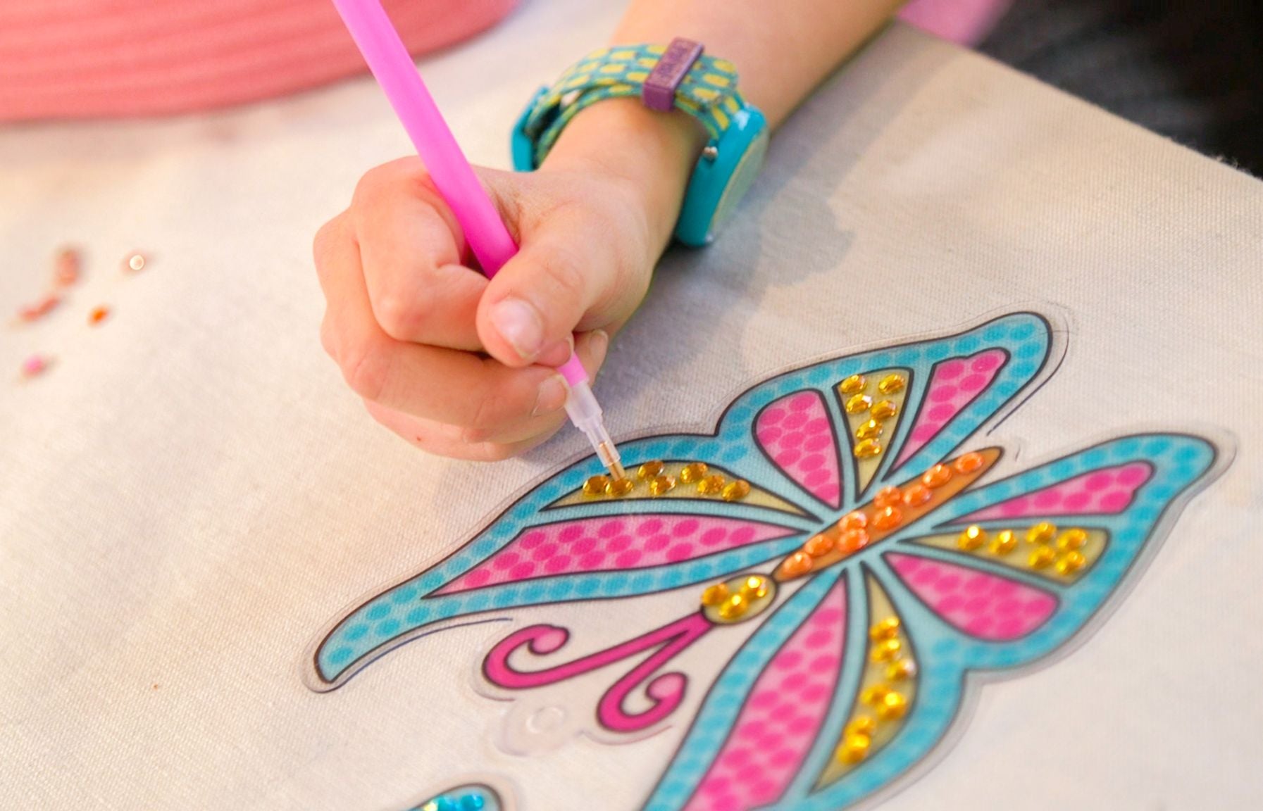 ערכה להכנת לוכדי אור מנצנצים - BOX CanDIY - דוארט | DoArt