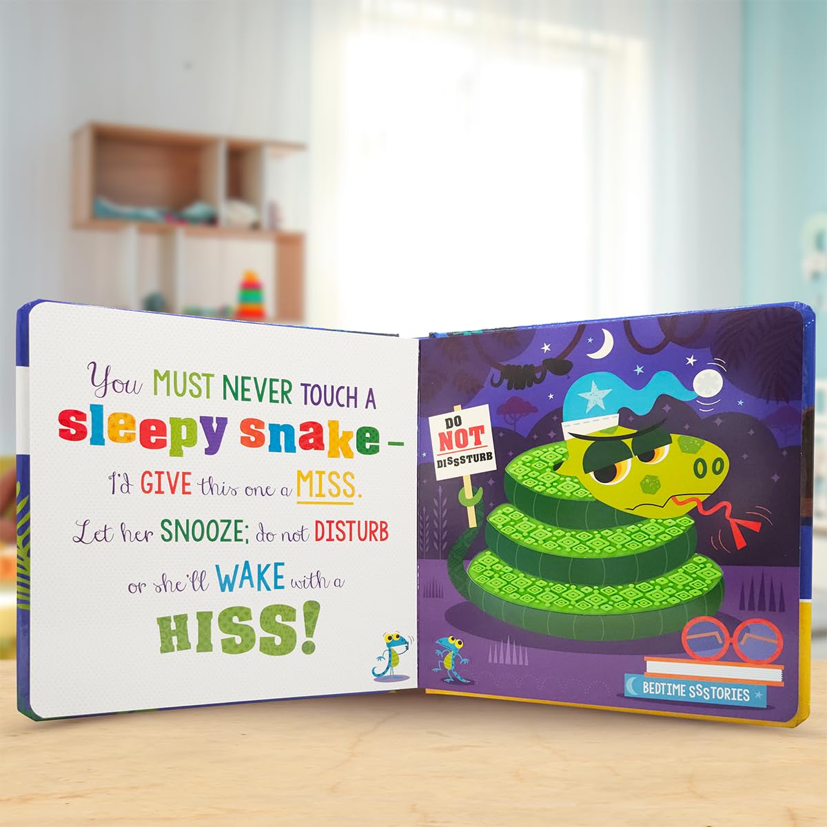 ספר מגע לעולם אל תיגעו באריה ישנוני - Make Believe Ideas - דוארט | DoArt