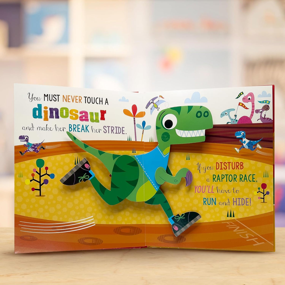 ספר פופ אפ דינוזאור קופץ - Make Believe Ideas - דוארט | DoArt