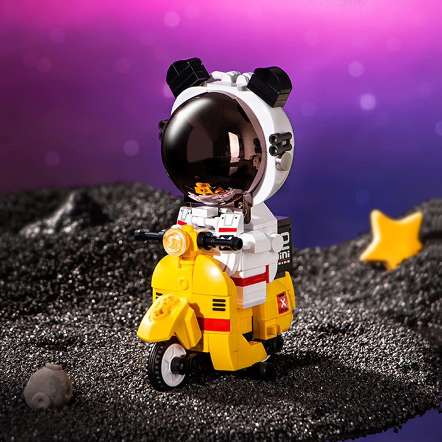 אבני בנייה - אסטרונאוט על אופנוע Sluban - דוארט | DoArt