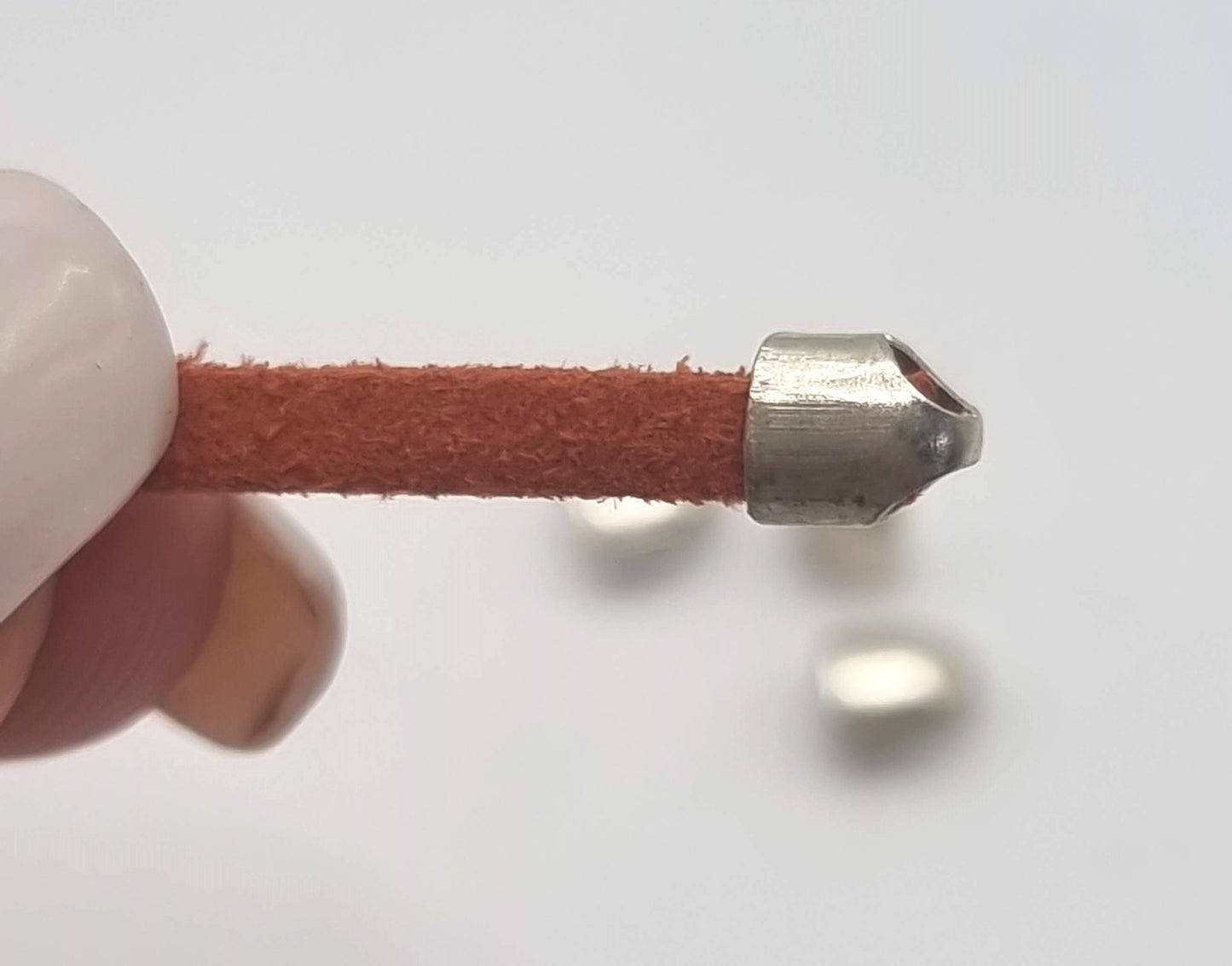 סופית עדינה להדבקה 3 מ"מ ציפוי מוכסף - דוארט | DoArt