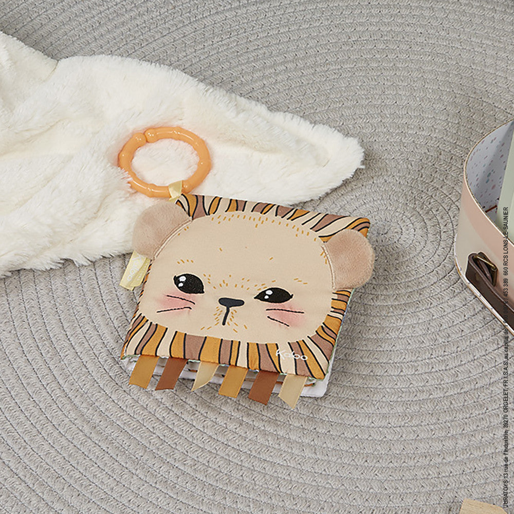 ספר פעילות - אריה סקרן Kaloo - דוארט | DoArt