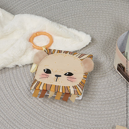 ספר פעילות - אריה סקרן Kaloo - דוארט | DoArt