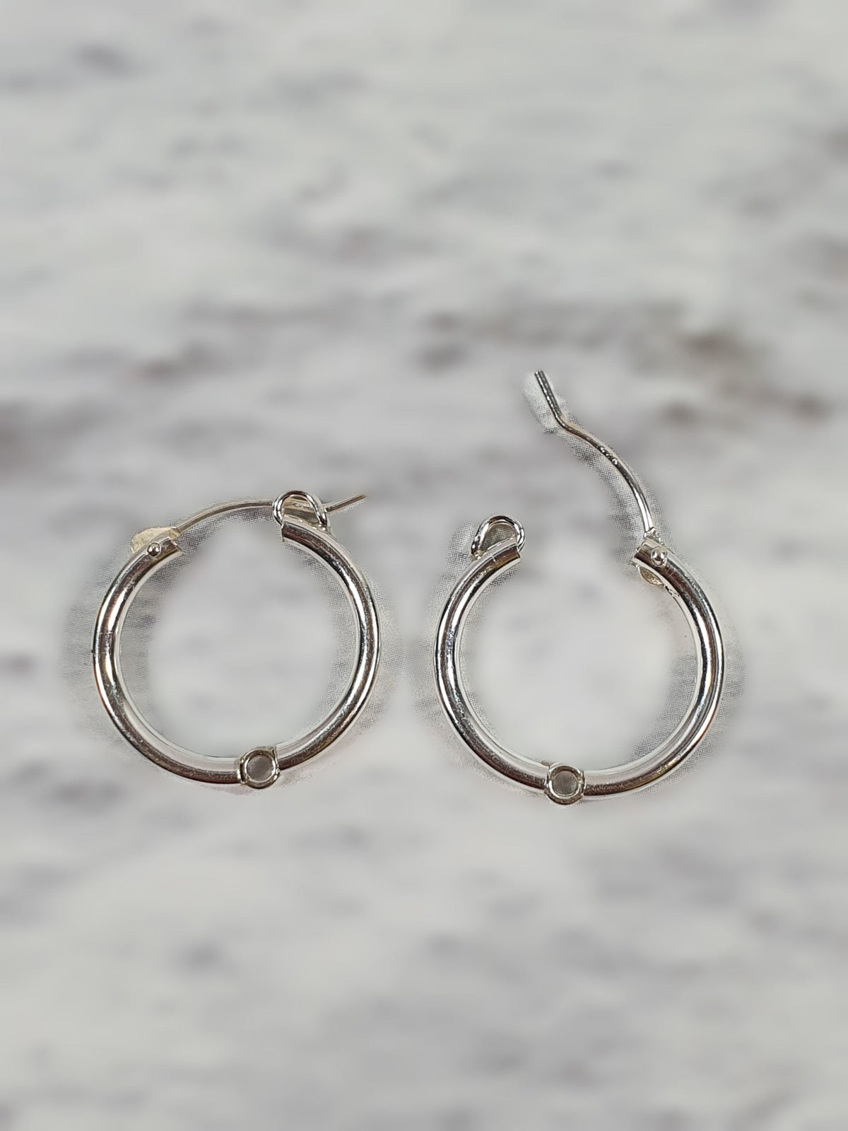זוג עגילי חישוק סגירת מנוף עם לולאה Silver 925 - דוארט | DoArt