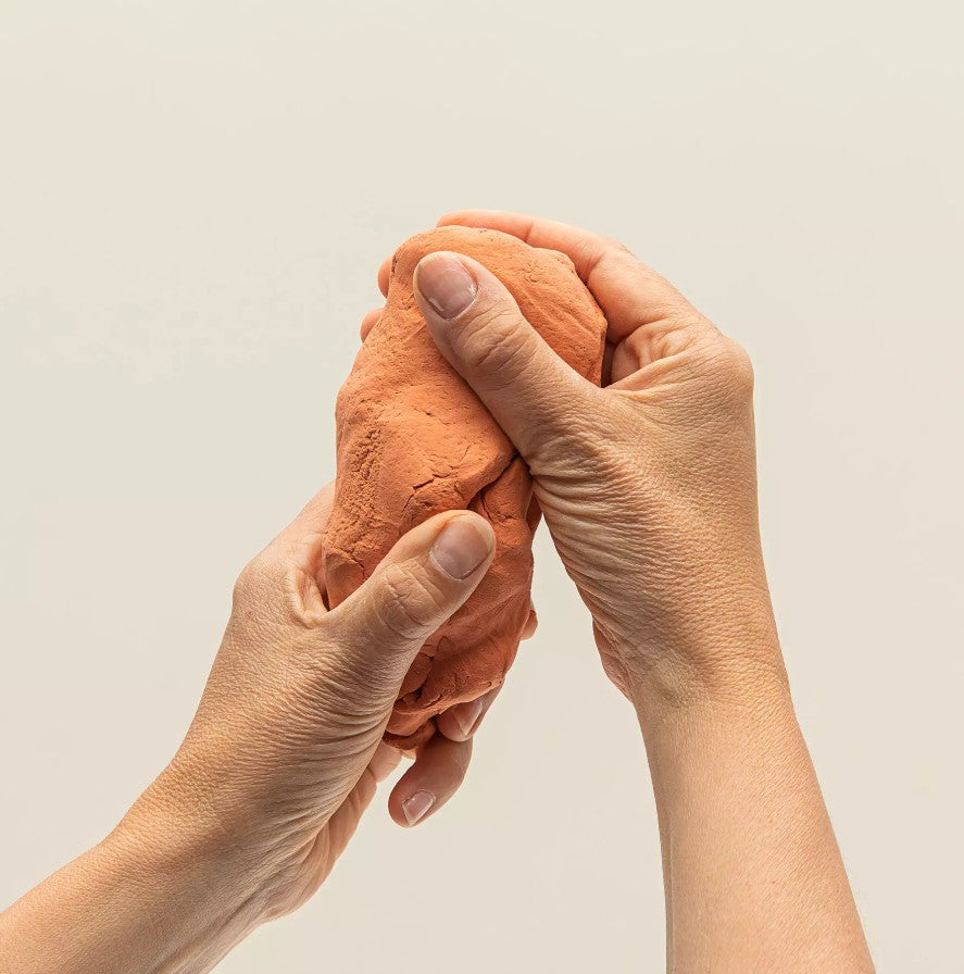 דו אנד דריי – חומר פיסולי רך חום טרקוטה - 500 גרם - דוארט | DoArt